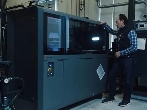 Từ kỳ lân tỷ USD đến phá sản: Đế chế in 3D Desktop Metal sụp đổ, giấc mơ “cách mạng hóa sản xuất” đổ vỡ khi đối mặt thực tế