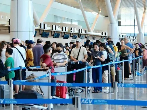 Từ nay, giấy phép lái xe không còn được sử dụng để làm thủ tục bay