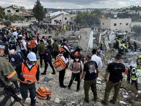 Xung đột Trung Đông leo thang, các công ty du lịch Việt Nam kích hoạt ứng phó khẩn cấp