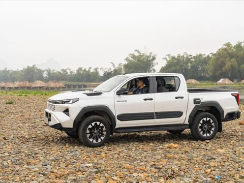 Khách hàng trẻ ‘Hilux 2026 là lựa chọn thú vị bậc nhất phân khúc bán tải’ 0