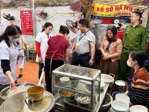 Hà Nội: Quán bún riêu phố cổ bị 'đóng cửa' sau phản ánh của du khách