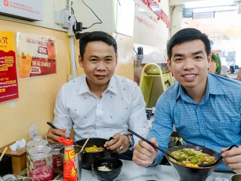 VIDEO: Quán bún bò có bảng thông báo lạ ở TPHCM