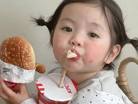 Làm sao để trẻ ăn uống lành mạnh hơn? Cha mẹ nên ghi nhớ những nguyên tắc dinh dưỡng theo 4 mùa