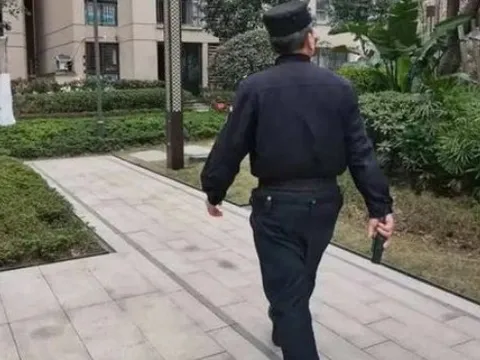 Phát hiện bảo vệ 30 tuổi lương thấp nhưng chi hơn 57 triệu đồng/tháng thuê tài xế riêng, cảnh sát vào cuộc điều tra ra sự thật bất ngờ