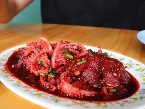 Tại sao người Thái Lan thích ăn thịt sống?