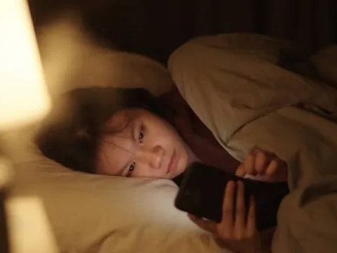 Chuyển khoản 25 lần tổng cộng 110 triệu đồng trong đêm, sáng hôm sau cô gái vội báo cảnh sát: “Tôi như vừa bị thôi miên”