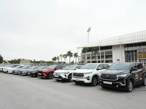 Xe Hybrid tự sạc giảm thiểu đáng kể sự phụ thuộc vào xăng dầu