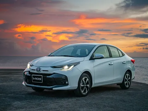 Toyota mạnh tay với loạt ưu đãi và chính sách hậu mãi cho khách trong tháng 3