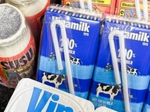 Hãng sữa quốc dân Vinamilk đặt "mật mã" trên bao bì