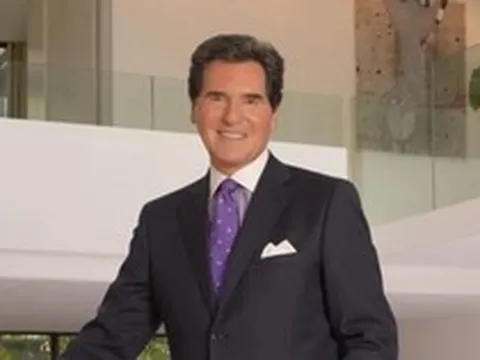 Nam MC vừa qua đời đột ngột vì viêm phổi