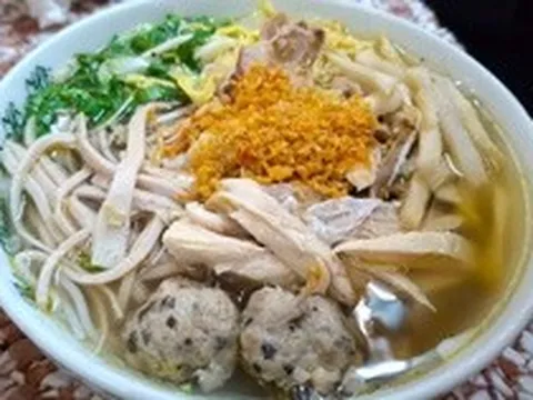 Tại sao gọi là bún thang?