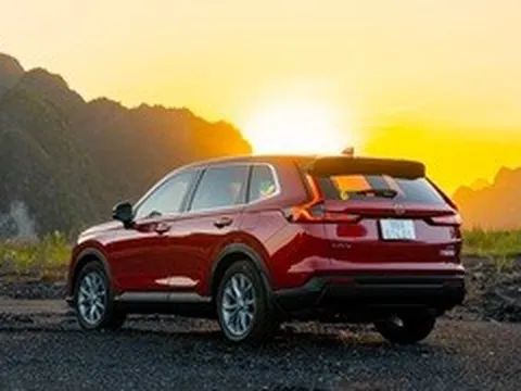 Honda CR-V 2026 bản xăng bổ sung trang bị, giá từ 1,039 tỷ đồng