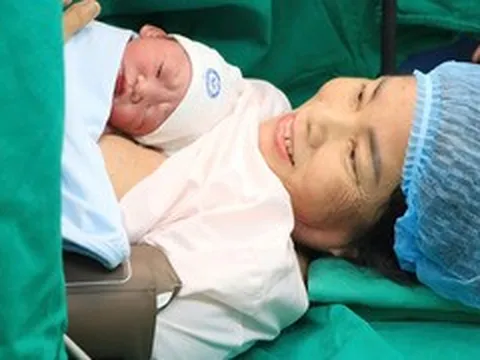 Mắc nhiều bệnh nền, sản phụ 60 tuổi vẫn sinh con thành công