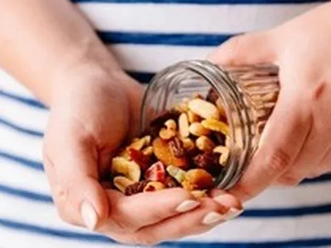 Danh sách 5 món ăn đêm "đỉnh nhất" giúp ngủ ngon, giảm mỡ, đặc biệt tốt cho người sau tuổi 55