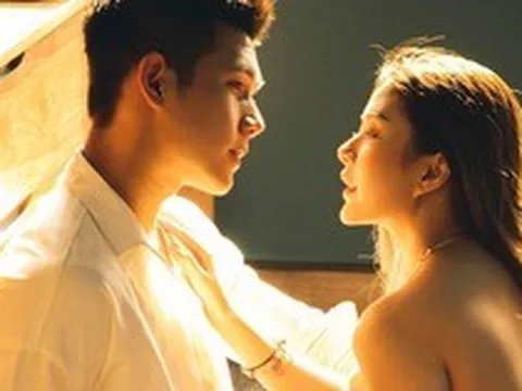 Cặp vợ chồng "gấp đôi visual": Bố bỉm chăm con khéo, yêu chiều vợ đúng chuẩn nam thần kiểu mới nhà nào cũng cần phải có