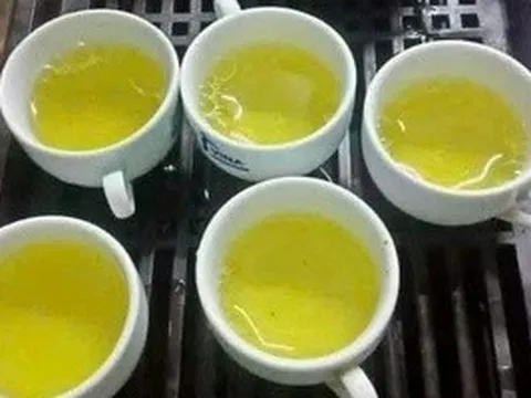 Chén trà mở chuyện, giữ tình