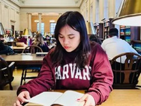 Cô gái Việt 25 tuổi nhận thư mời từ cả Harvard và Oxford