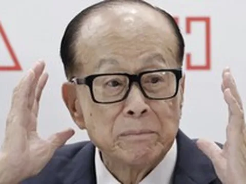 Tỷ phú Lý Gia Thành chỉ ra 3 chữ “DÁM” quyết định số phận: Người tầm thường cũng sớm hoá thành "rồng, phượng"