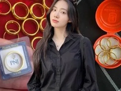 Cột mốc của người mua vàng