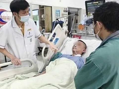 Ngừng tim khi đang ngồi chờ kết quả xét nghiệm