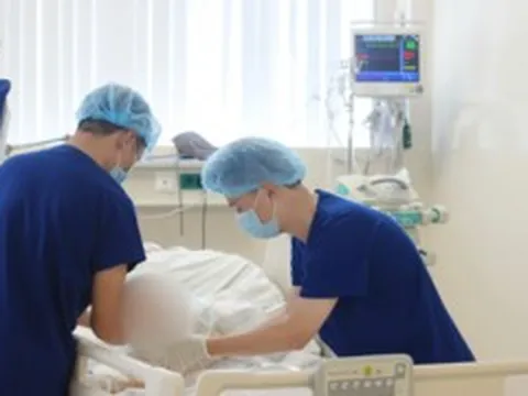 Vinmec Phú Quốc cứu sống bé trai Trung Quốc đuối nước ngưng tim 7 phút