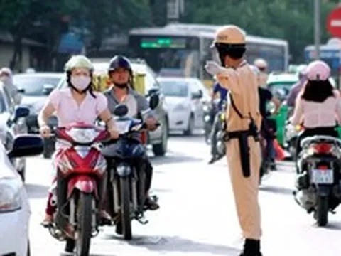 Người tham gia giao thông chú ý: Vượt PHẢI kiểu này có thể bị phạt lên tới 22 triệu đồng