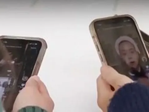 Các thuật toán gây nghiện của các mạng xã hội