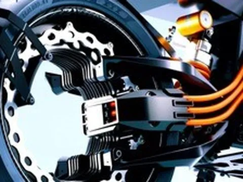 Công nghệ pin giúp xe máy điện sạc 10 phút đi gần 300 km