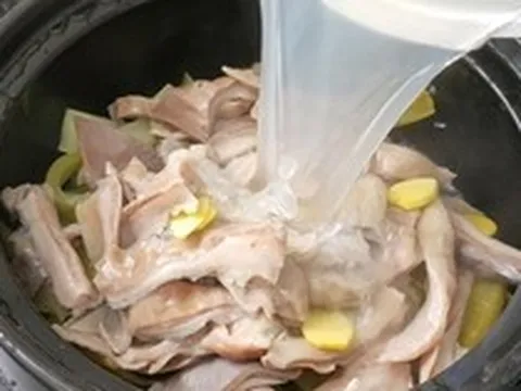 Ở con lợn có 1 món nội tạng cực giàu collagen, thúc đẩy tiêu hóa, phục hồi mô tổn thương: Ra chợ là mua được