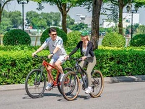 Sống khỏe mỗi ngày: Đạp xe, chạy bộ giữa thiên nhiên ven sông Sài Gòn