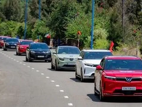 Vingroup gia hạn chương trình hỗ trợ khách hàng chuyển đổi sang xe điện tới 30/4