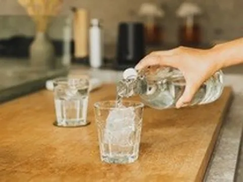 Vì sao người Mỹ uống nước đá quanh năm?