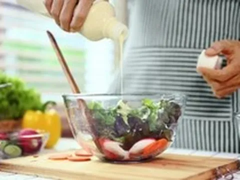 Ngày càng nhiều người tử vong vì tiểu đường, bác sĩ cảnh báo: 3 món không ngọt nhưng chứa lượng đường khổng lồ ít ai nhận ra