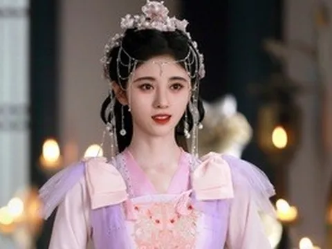 "Mỹ nhân 4.000 năm có một" Cúc Tịnh Y bị tố cáo trốn thuế