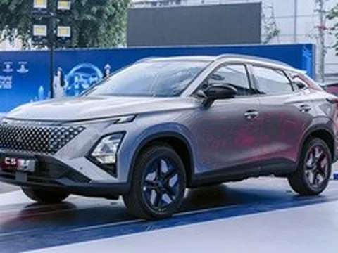 Omoda C5 SHS-H: SUV hybrid giá mềm tiết kiệm xăng, đấu Honda HR-V