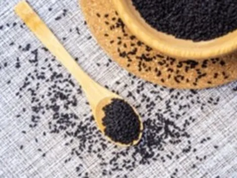 Những người không nên dùng hạt vừng đen