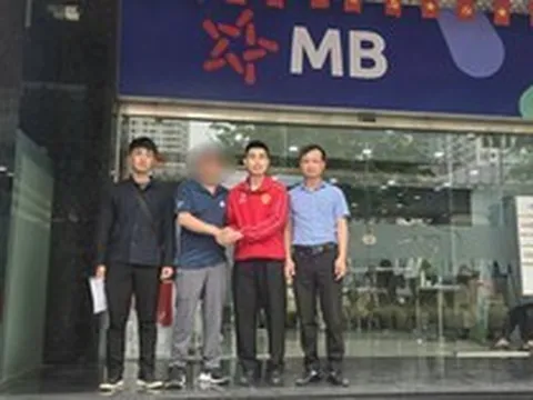 Nhận 450 triệu đồng từ STK 0963955xxx, thanh niên SN 2007 đang học ở Hà Nội, lập tức nhận cuộc gọi từ công an, yêu cầu phối hợp làm việc