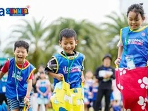 "Cha mẹ trực thăng" học cách buông tay để con bay xa