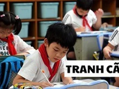0,5 điểm khiến hơn 200 phụ huynh Hà Nội tranh cãi: Bỏ qua cái sai nhỏ sẽ thành cái sai lớn?