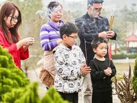 Văn khấn cúng Tết Thanh minh trong nhà và ngoài mộ