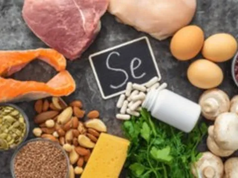 4 loại quả giàu selen, càng ăn càng bổ gan