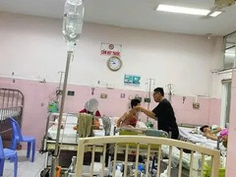 Vụ nghi ngộ độc tại trường tiểu học ở TP.HCM: Số ca tăng lên 184