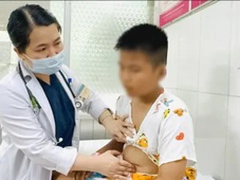 Hơn 200 học sinh Trường TH Bình Quới Tây ngộ độc: Thông tin mới nhất