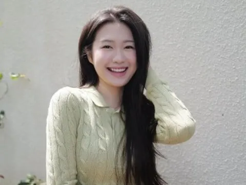 Nhan sắc ít son phấn của bà xã Đoàn Văn Hậu