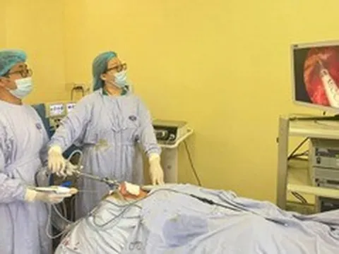 Bác sĩ ngoại kinh ngạc trước những kỹ thuật y khoa 'vượt rào' thế giới của Việt Nam