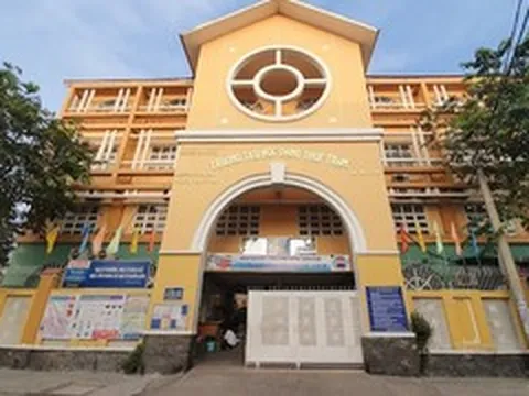 Số học sinh nghi ngộ độc ở trường tiểu học tại TP.HCM tăng lên 46