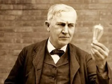 Sai lầm khi học theo Thomas Edison