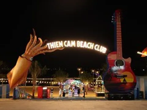 Hà Tĩnh “đánh thức” kinh tế đêm ven biển