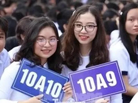 Soi điểm chuẩn lớp 10 TPHCM những năm qua