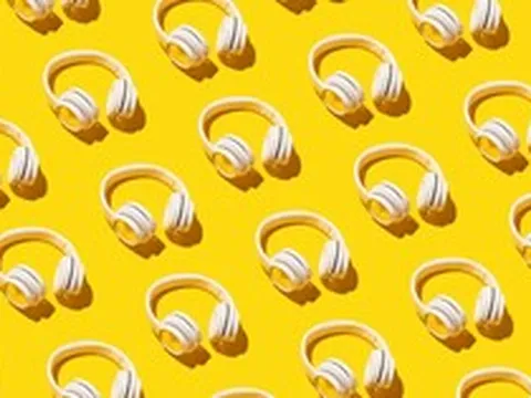 75.000 bài hát đổ bộ mỗi ngày: Nhạc AI đang biến các nền tảng streaming như Spotify và Apple Music thành "bãi rác" công nghệ?